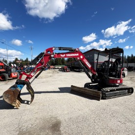 8,000 lbs. Mini Excavator, Hydraulic Thumb, 4-Way Dozer Blade, Yanmar Model ViO35-6A-36